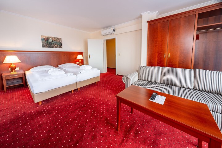 Room 20 of 84