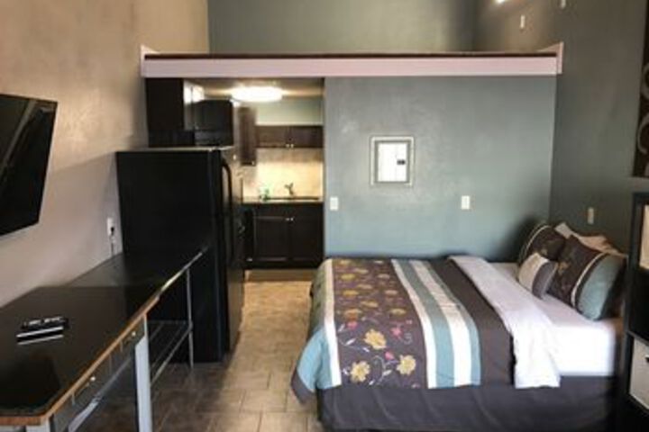 Room 2 of 14