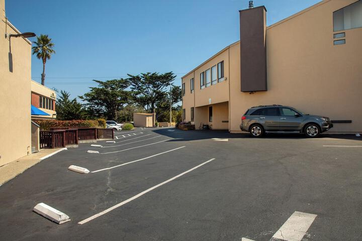 Image of Vagabond Inn Monterey