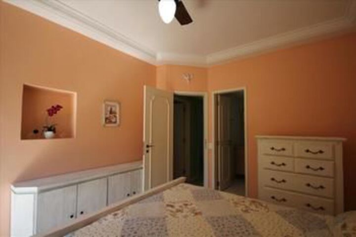 Room 11 of 43