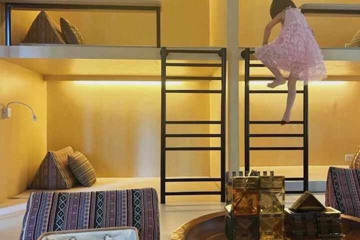 Room 73 of 110