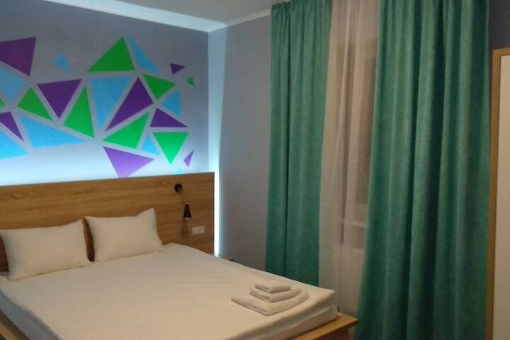Room 4 of 26