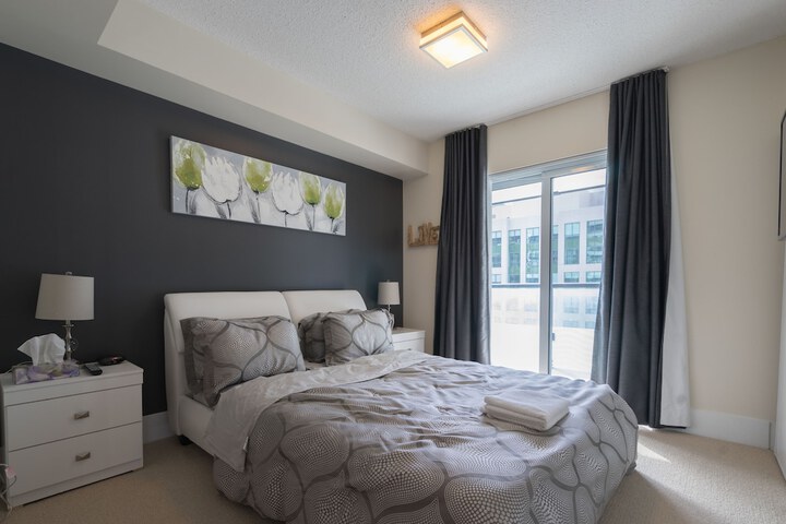 Room 6 of 30