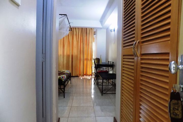 Room 8 of 35