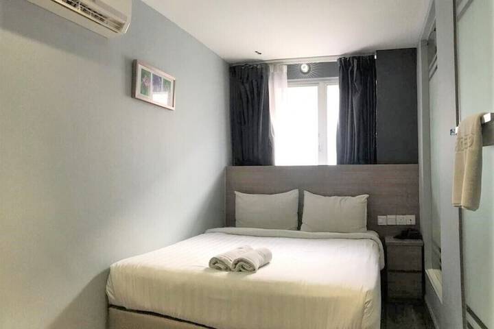 Room 17 of 51