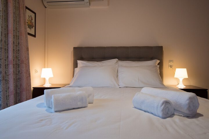 Room 10 of 71