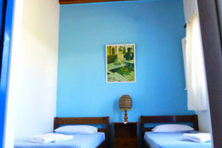 Room 15 of 39