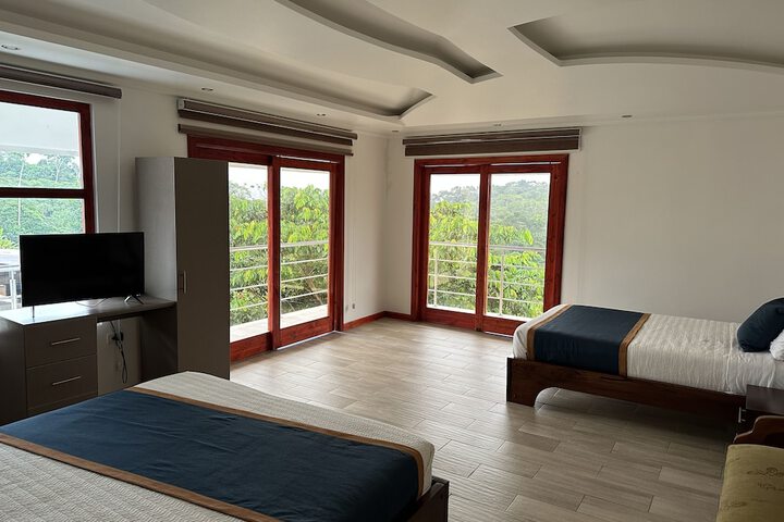 Room 2 of 21