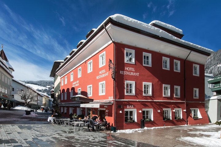 Hotel 115 of 121