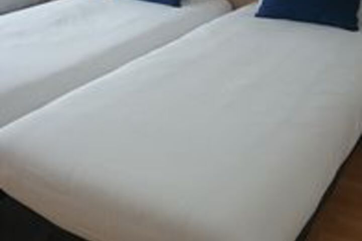 Room 40 of 69