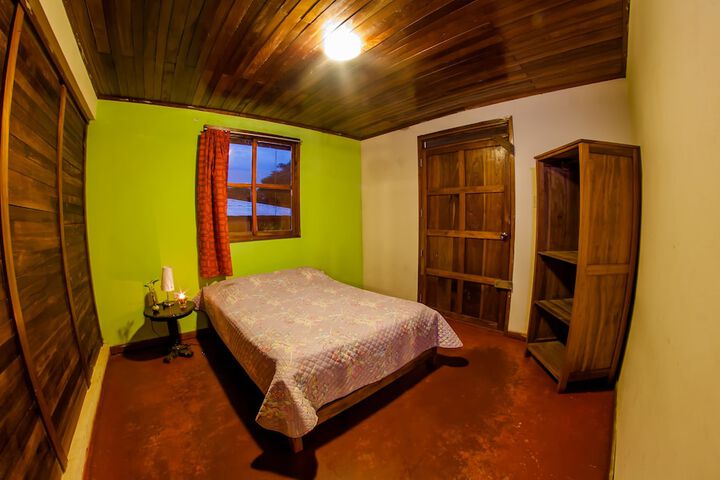 Room 6 of 51
