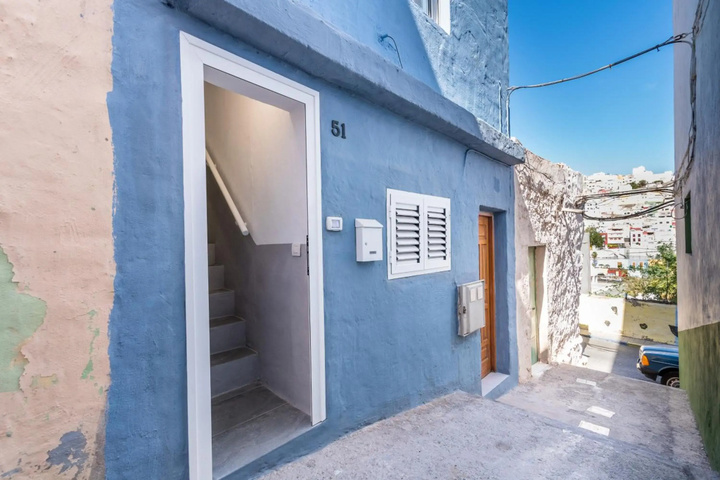 Exterior of Duplex BLU VEGUETA