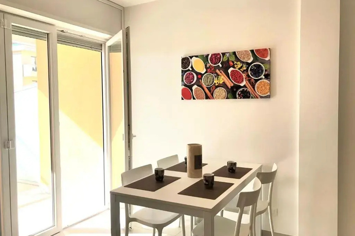 Room 2 of 15