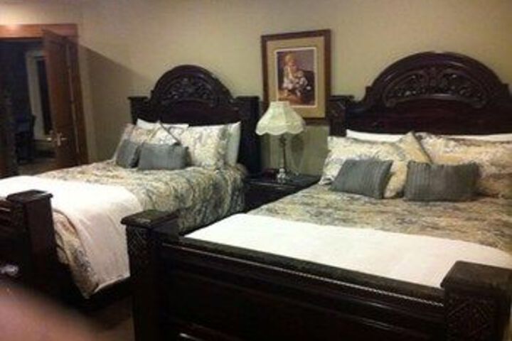 Room 14 of 24