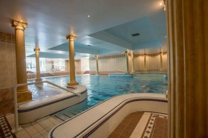 Pool 52 of 119