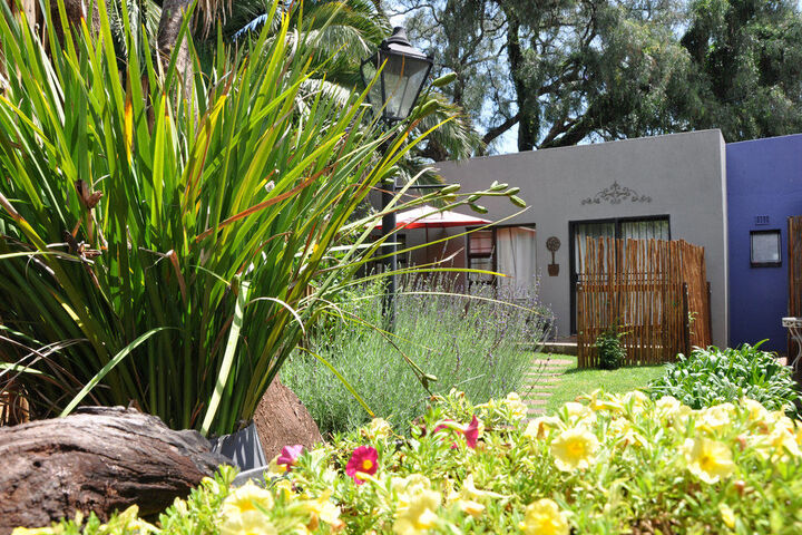 Hotel Exterior 69 of 100