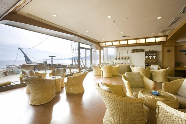 Hotel Interior 4 of 124