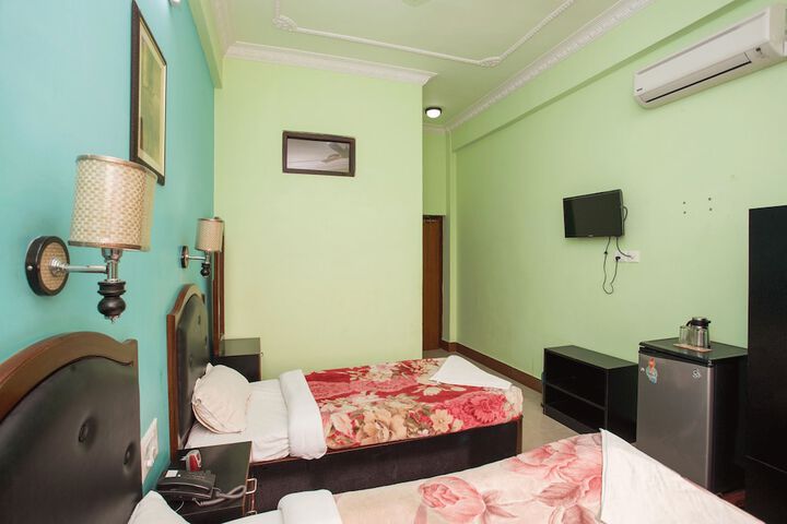 Room 11 of 41