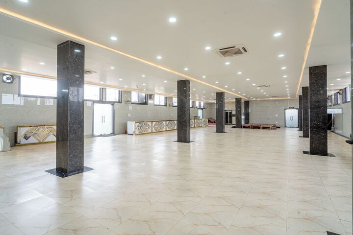 Ballroom/Hall 56 of 73