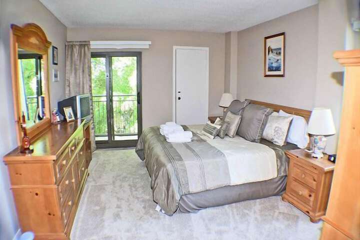 Room 5 of 138