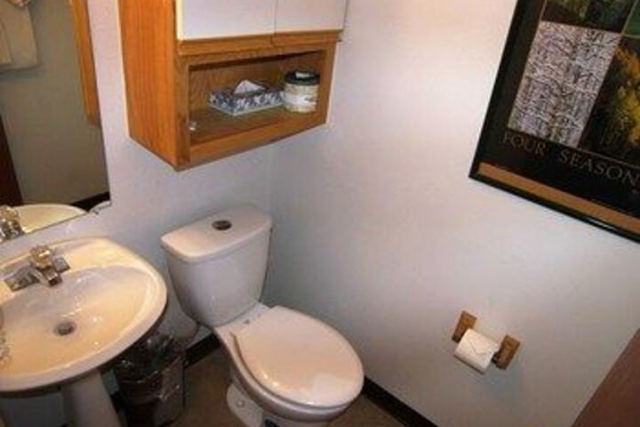 Room 2 of 19