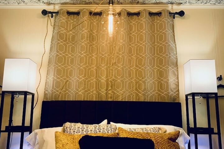Room 71 of 100