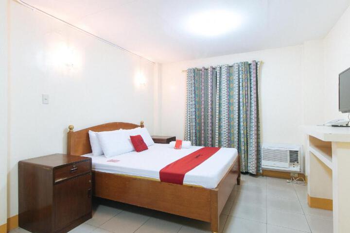 RedDoorz at Golden Park Inn La Union