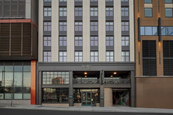Exterior of Motto by Hilton Nashville Downtown
