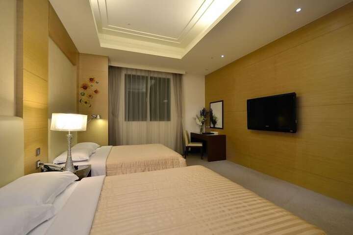 Room 29 of 57