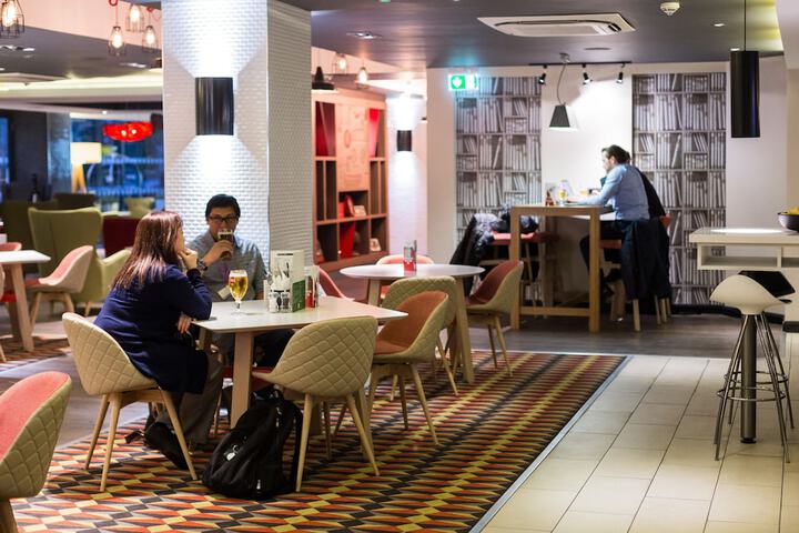 Dining 44 of 61
