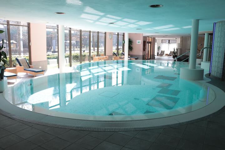 Pool 30 of 46