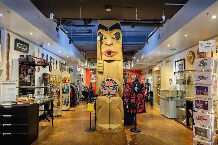 Gift Shop 97 of 108