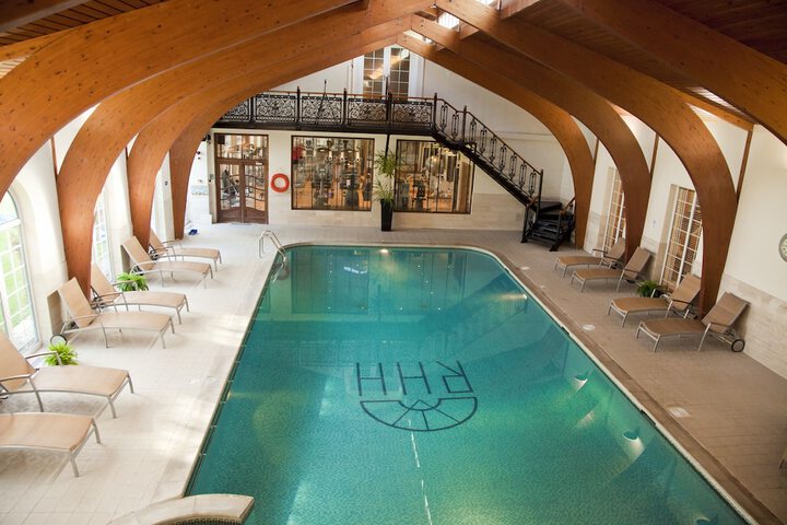 Pool 44 of 81