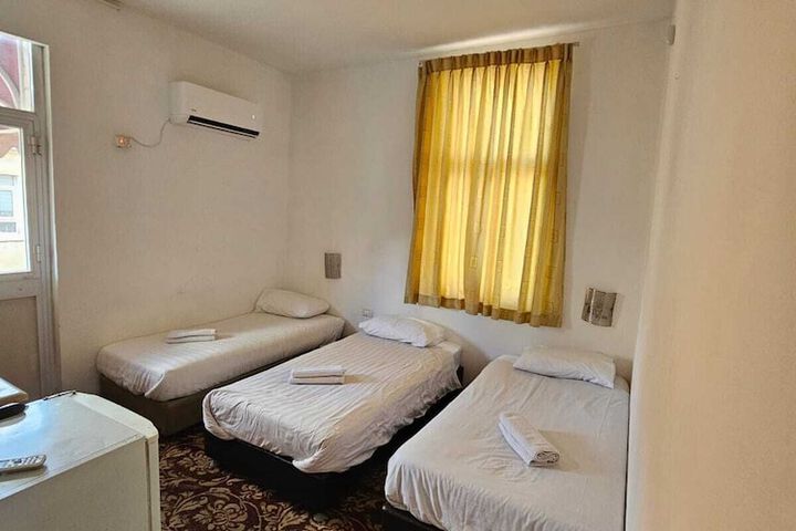 Room 50 of 75