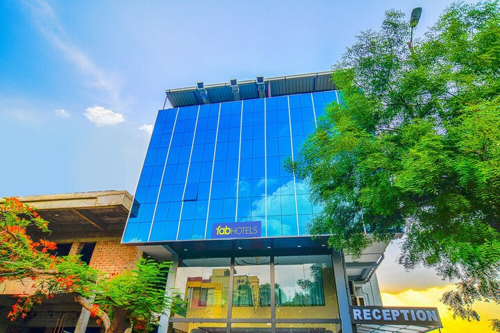 FabHotel J Palace
