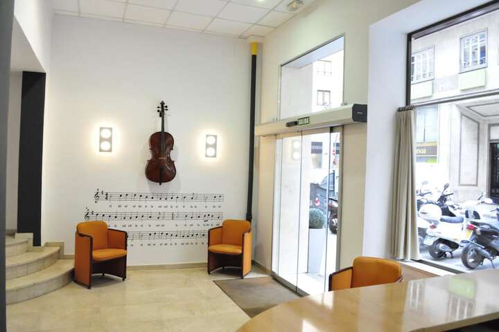 Guest Lobby