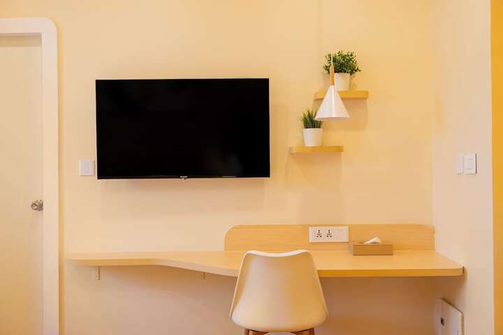 Room 7 of 27