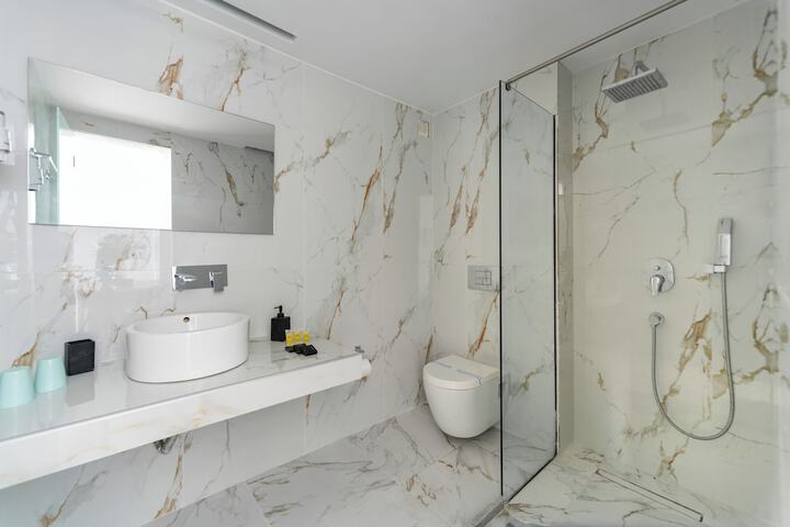 Room 20 of 60