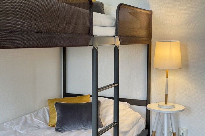 Room 11 of 68