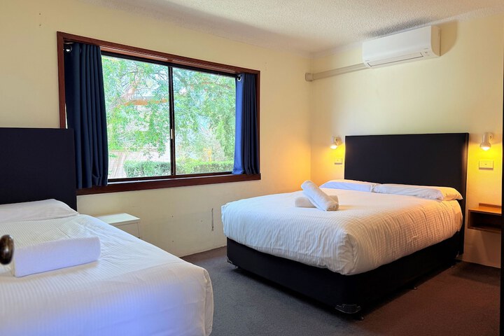 Room 15 of 74