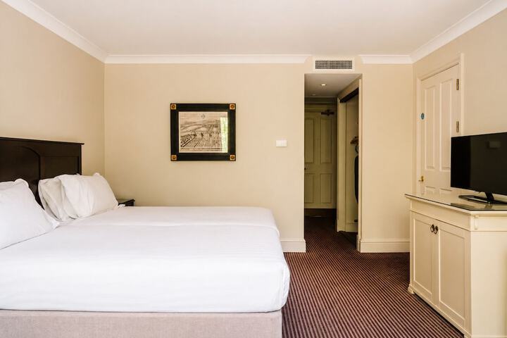 Room 12 of 56