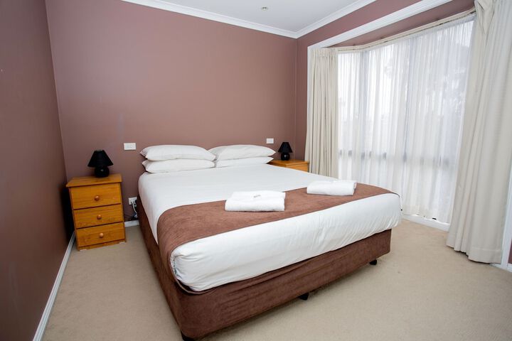 Room 10 of 122
