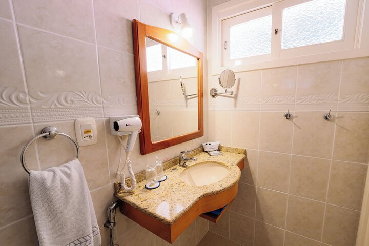 Room 74 of 95