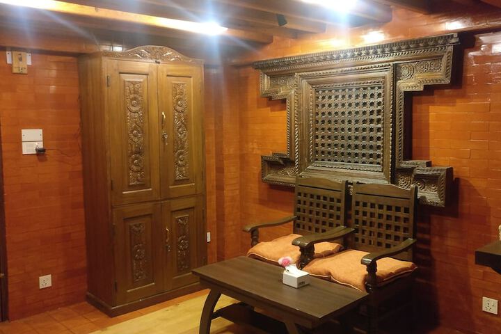 Room 15 of 33