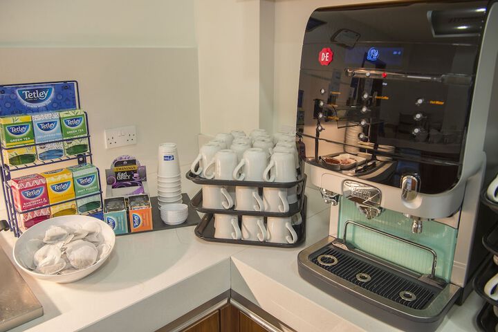 Breakfast/Coffee Service 38 of 81