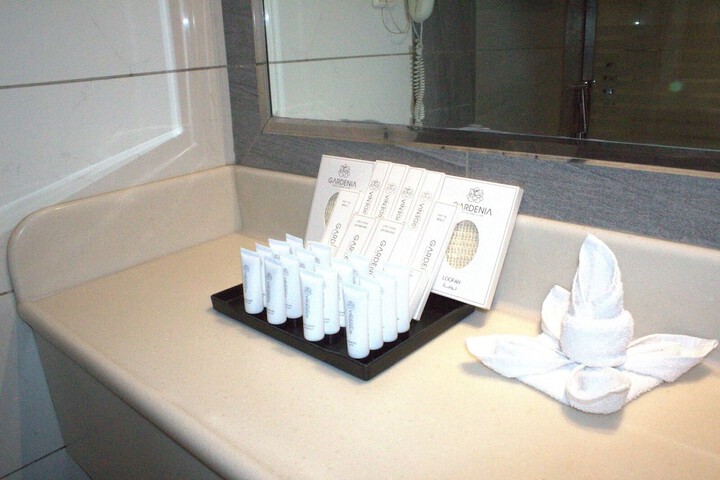 Room 15 of 23