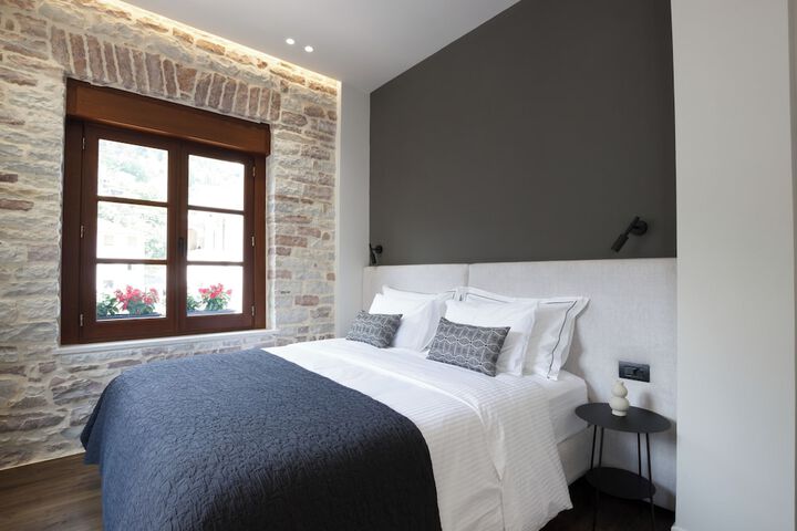 Room 3 of 15