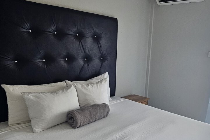 Room 52 of 110