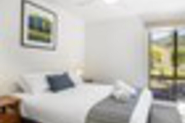 Room 2 of 39