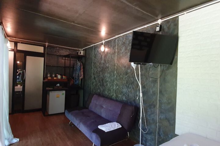 Room 34 of 57